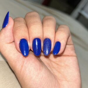 2 meses de unhas pra debutante
