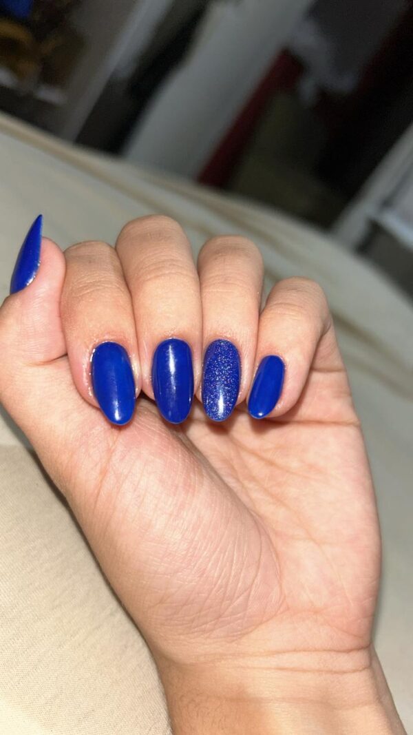 2 meses de unhas pra debutante